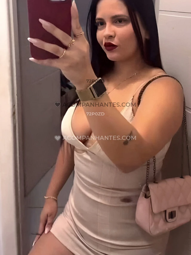Oi querido sou recem chegada nesta cidade meu nome e bella e sou uma acompanhante morena com um belo traseiro minha intimidade deliciosa e perfumada v...