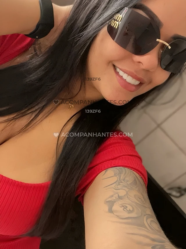 Ola eu me chamo ana pires e sou uma garota de programa brasileira de 21 anos esta e a primeira vez que trabalho em balneario camboriu adoro ser carinh...