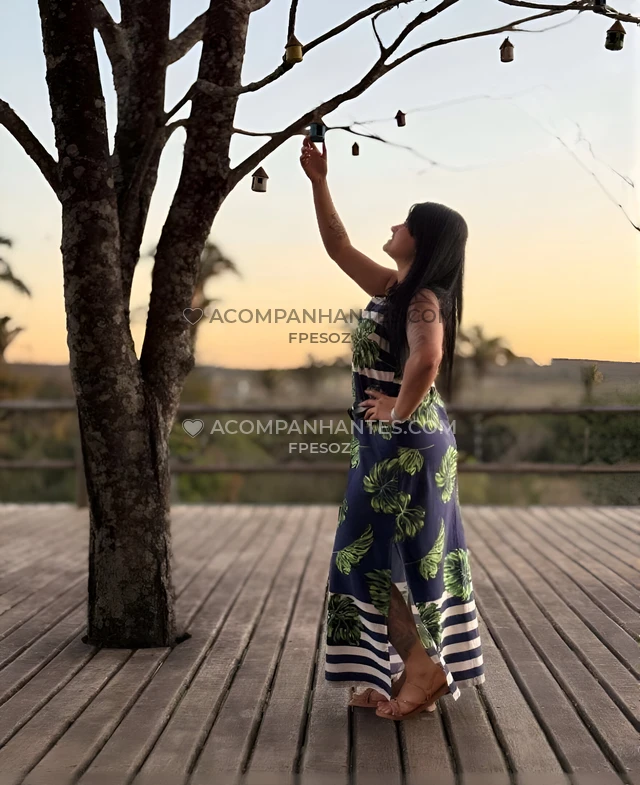 Cleopatra meia nove bem apertado e humido com a melhor morena 100 de garantia se nao gostar devolvo o dinheiro porque confio no meu trabalho ligue par...