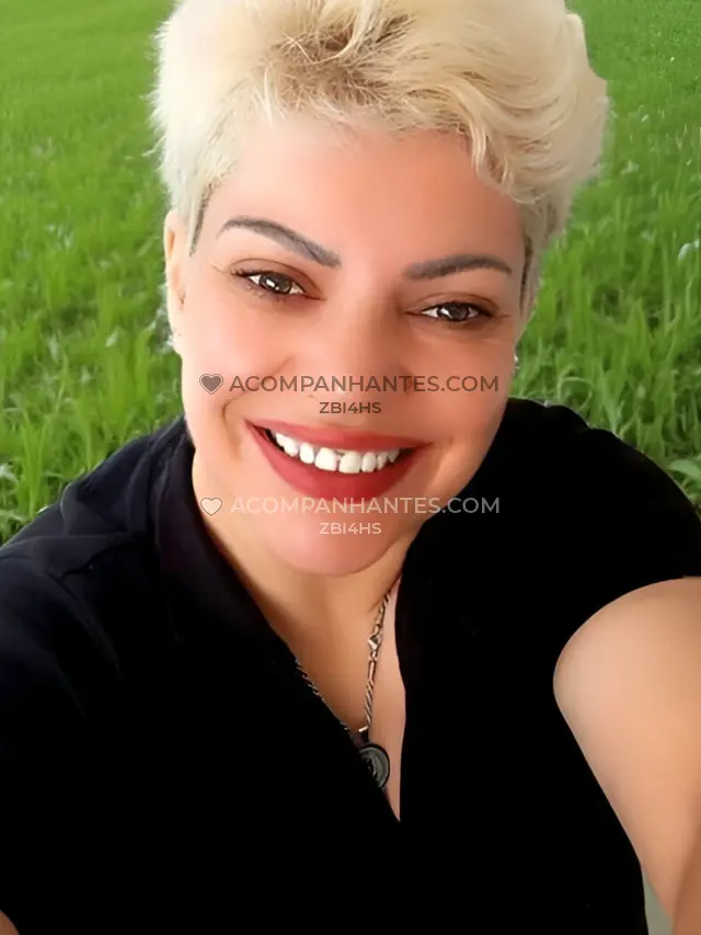 Oi boas vindas me chamo sirlene e sou uma massoterapeuta corporal e massagista profissional ofereco meus servicos para homens e mulheres que estao pro...