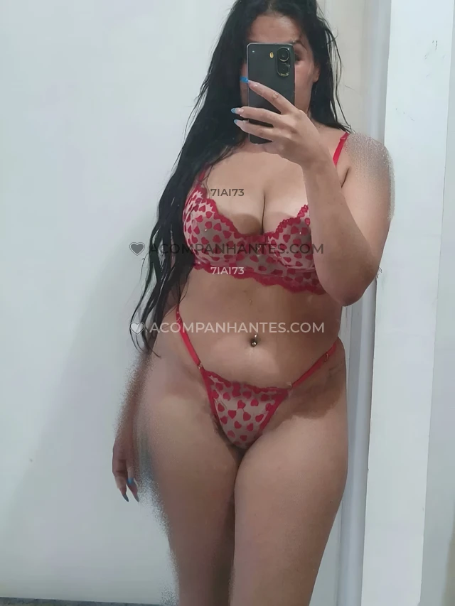 Oi querido me chamo carol varella possuo 25 anos e venho de itajai localizada no litoral de santa catarina sou uma acompanhante afetuosa e com uma pai...