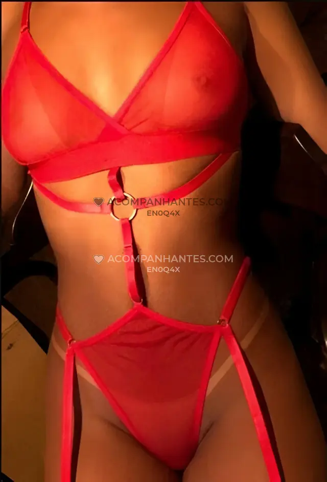 Eu sou samara mel uma acompanhante perfumada com 1 65 de altura loira bronzeada cuidadosa autentica carioca sapeca e que adora um sexo gostoso depois...