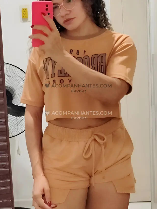 Meus amados chamo me jully e sou uma encantadora morena cacheada de 28 anos estou aqui para ser a tua acompanhante inolvidavel uma deliciosa fitness m...