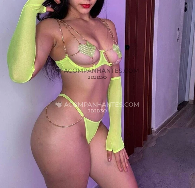 Ola me chamo amanda estou precisando de ajuda para pgr meu aluguel no momento estou desemprega vendo conteudo e aceito fazer qualquer coisa quem puder...