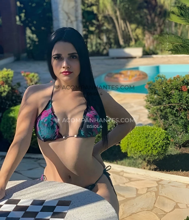 Oi querido bem vindo ao meu perfil sou a sua nova acompanhante sexy e dedicada ao seu prazer de pele clara seios abundantes e firmes enfim curvas sabo...