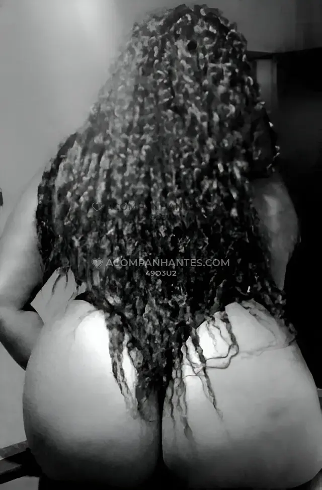 Oi sou a valentina tenho 25 anos e nasci em luziania brasil sou uma morena plus size que adora cuidar das pessoas e tem uma grande paixao pela vida am...