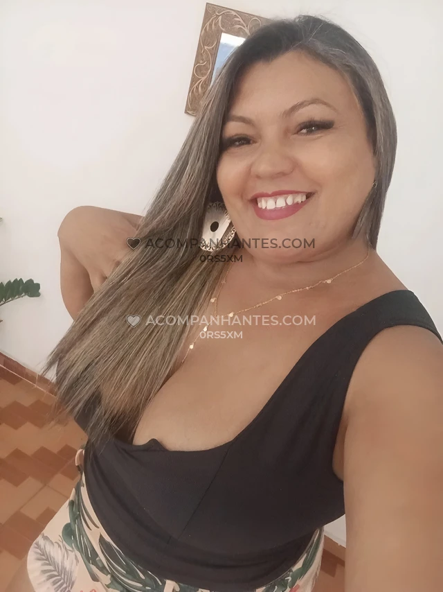 Bem vindo ao meu perfil meu nome e faby tenho 42 anos e sou uma massoterapeuta profissional estou aqui para oferecer a voce um relaxamento fantastico...