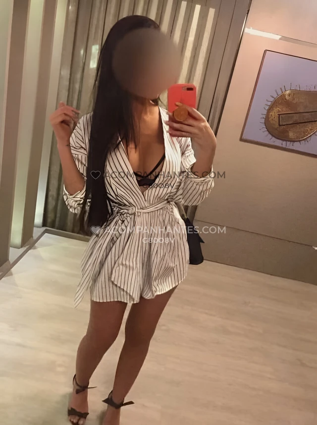 Oi querido voce esta pronto para um instante quente a dois sou a priscila com 20 anos uma acompanhante nova no ramo uma moreninha bastante atrevida e...