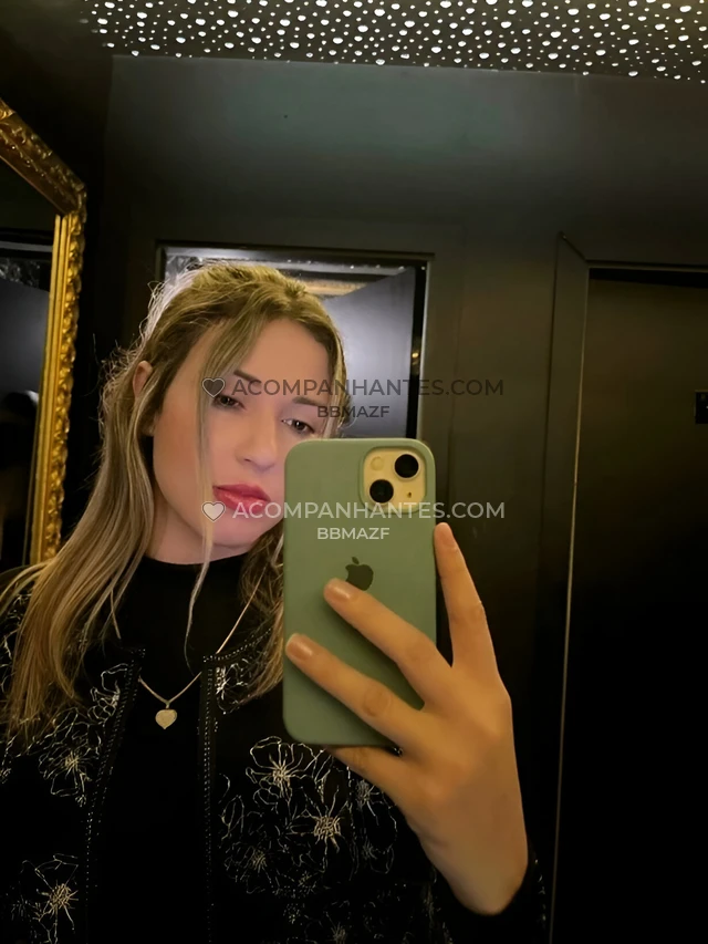 Oi meu nome e beatriz brunett tenho 24 anos e sou de guarulhos atuo como acompanhante estilo namoradinha fico muito excitada de forma natural adoro te...