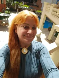 Oi sou estefani uma garota de programa brasileira de 49 anos que reside em curitiba sou uma coroa dominadora carinhosa e experiente disponivel para at...