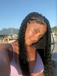 Possuo um carater vigoroso tenho uma natureza dominadora desfruto de proporcionar afeto e satisfazer fantasias