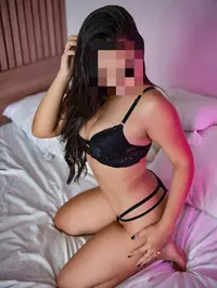 Oi meu nome e lorena tenho apenas vinte anos sou jovem e completamente natural ofereco meus servicos para homens com apreco em bom gosto tudo acontece...