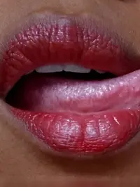O meu nome e juliana uma mulher negra safada e discreta de 44 anos sou uma acompanhante alta e natural com lindas curvas quentes que irao te instigar...