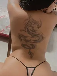 Oi me chamo thais tenho 29 anos e sou uma acompanhante que acaba de chegar da colombia em teresina possuo um belo corpo com curvas atraentes adoro bri...