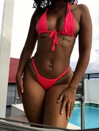 Oi queridos como voces estao espero que bem sou a angell tenho um metro e setenta e cabelos castanhos curtos e cacheados estou aparecendo pela primeir...