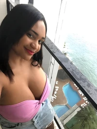 Oi queridos estou no guaruja e faco atendimentos em santos podemos agendar realizo atendimentos em moteis pousadas e tambem a domicilio basta me conta...