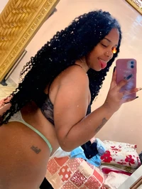 Eu sou tudo o que voce necessitava para apreciar um momento de prazer incrivel meu nome e mirella e sou uma morena atraente de anos com cabelos pretos...