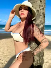 Oi sou a livia uma garota de programa brasileira de 25 anos que mora em curitiba sou muito discreta na minha abordagem e tenho um lugar seguro no cent...