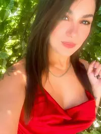 Prazer eu sou a bruna tudo aquilo que voce sempre sonhou como acompanhante sou pequenina com 1 50m de altura extrovertida de pele suave e rosto angeli...