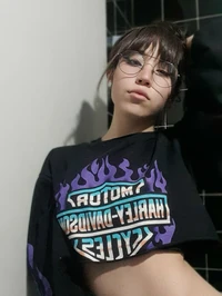 Voce que procura uma gata estilo namoradinha estou aqui sou uma gata estilo magrinha sem pressa e sem frescura amo uma boa socada vem me conhecer tenh...