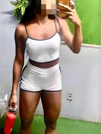 Sexo prazeroso com uma buceta apertada deliciosa se voce decidir entrar em contato comigo garanto que nao se arrependera