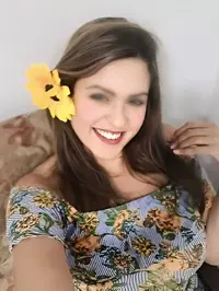 Oi meus queridos se procuravam por tesao acabaram de achar eu me chamo leticia alvarenga sou uma acompanhante irresistivel e a rainha do pompoarismo e...