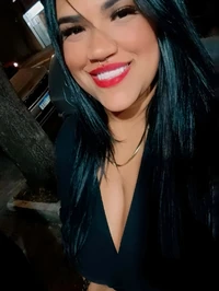 Oi queridos prazer tenho anos eu sou o tipo de menina perfeita para homens que buscam alguem gentil inteligente educada e extrovertida eu faco um oral...