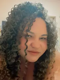 Oi eu me chamo ketlin minha idade e 35 anos e eu nasci em teresina no brasil sou uma pessoa acompanhante muito carinhosa apaixonada e extremamente edu...