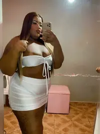 Oi me chamo nicole tenho 33 anos e venho de guarapari um lugar cativante no brasil sou uma acompanhante de pele morena e sou bbw uma bela mulher grand...