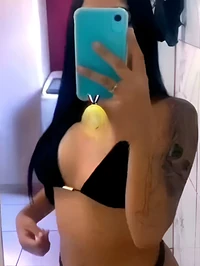 Oi me chamo emily rodrigues tenho 18 anos e vivo em taubate brasil sou alguem que adora a vida muito educada e carinhosa tenho muito interesse em conh...