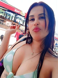 Incrivel oral safadinha bastante atraente venha experimentar essa magrela safada prepare se para uma experiencia que lhe deixara sorrindo por dias