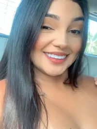 Ola pessoas lindas sintam se acolhidos ao meu perfil meu nome e kiara uma morena de estatura baixa e bastante completa sou uma bela acompanhante de ap...