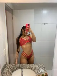 Tenho local e fotos reais para cavalheiros exigentes e de bom gosto que valorizam qualidade vejam a comparacao da midia possuo um local discreto e est...