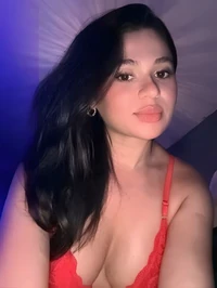 Me chamo sophie braz uma garota de programa morena de pele macia natural discreta bem educada e vaidosa que cuida de si mesma e possui uma energia sua...