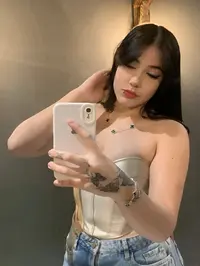 Sou uma bela companheira convido os a desfrutar de um servico pleno sem complicacoes sexo anal com finalizacao sem preservativo se depende de sua higi...