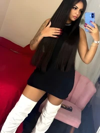 Meu nome e giovanna monteiro uma escort morena de alta classe tenho 19 anos corpo natural e pequenos seios atraentes a companhia perfeita para quem bu...