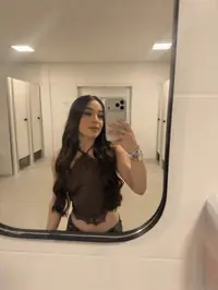 Oi queridos e minha primeira vez na cidade sou uma novidade com rosto de anjo e corpo natural sou dedicada e cheia de carisma recebo no meu espaco com...