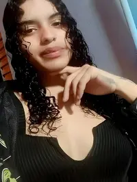 Oi pessoal bem vindos meu nome e sabrina oliveira e estou aqui com a missao de te transformar no homem mais contente dos arredores sou uma acompanhant...
