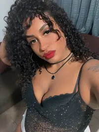 Oi sou manu santos tenho 28 anos e nasci em guaruja brasil sou uma acompanhante morena e gordinha a preta mais hot da sua area tenho uma bucetinha ape...