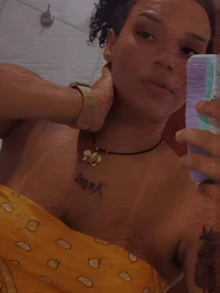 Oi meus amores vindo diretamente do paraiso das aguas estou aqui para mostrar a voces as melhores caracteristicas da mulher brasileira simpatia carism...