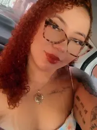 Prazer me chamo nykole sou uma ruiva deslumbrante de 24 anos considerada uma bela garota de programa sou simpatica deliciosa e de alta qualidade quero...