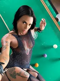 Oi me chamo nathalia tenho 23 anos e nasci em nova iguacu trabalho como acompanhante ousada realizo massagens e servicos intimos entre em contato para...