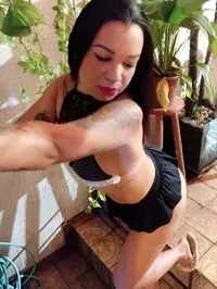 Ola eu sou a mel e estou retornando a cidade com uma oferta especial da rapidinha por 100 com o local ja incluido no preco sou uma acompanhante de 23...