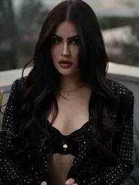 Acabei de chegar de minas carregando o encantador sotaque mineiro meu nome e lara sou uma pessoa afetuosa respeitosa alegre e adoro uma boa conversa s...