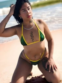 Oi sou a luiza uma brasileira de 22 anos que atua como acompanhante no rio de janeiro sou uma moca gentil apaixonada pela vida e com uma educacao refi...
