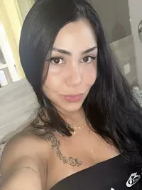 Oi eu sou yumi villar uma garota de programa brasileira baseada em sao paulo represento a combinacao mais deliciosa que existe com rosto de anjo e cor...