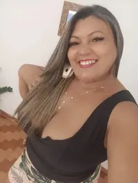 Bem vindo ao meu perfil meu nome e faby tenho 42 anos e sou uma massoterapeuta profissional estou aqui para oferecer a voce um relaxamento fantastico...