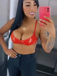 Oi chamo me cristiane com 22 anos de idade e sou oriunda de uberlandia uma maravilhosa cidade no brasil sou uma acompanhante bastante relaxada nao est...