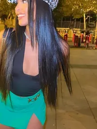 Oi meu querido como estao as coisas por ai e um grande prazer ter voce aqui me chamo loren tenho 22 anos e sou essa menina sedutora com um corpo todo...