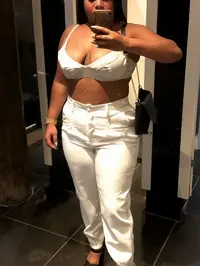 Oi se esta a procura de uma profissional do prazer educada voce veio ao lugar certo meu nome e ravenna uma mulher ardente que sente desejo e prazer co...